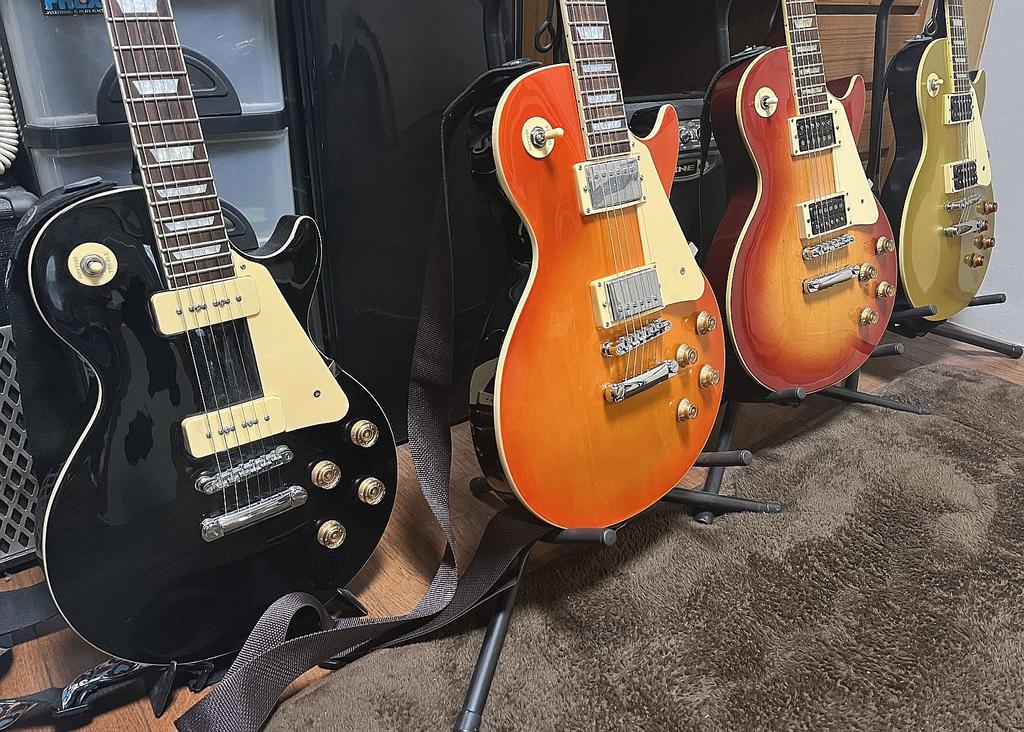 PLAYTECH ( プレイテック ) LP400 Lemon Burst レスポールタイプ 送料