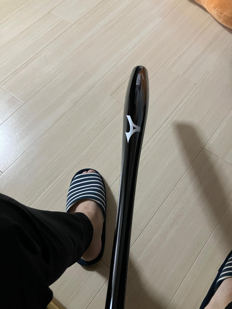 Mizuno B4 木製バット 黒/ナチュラル トルピードバット　魚雷バット Mizuno B4 木製バット 黒/ナチュラル トルピードバット 魚雷バット