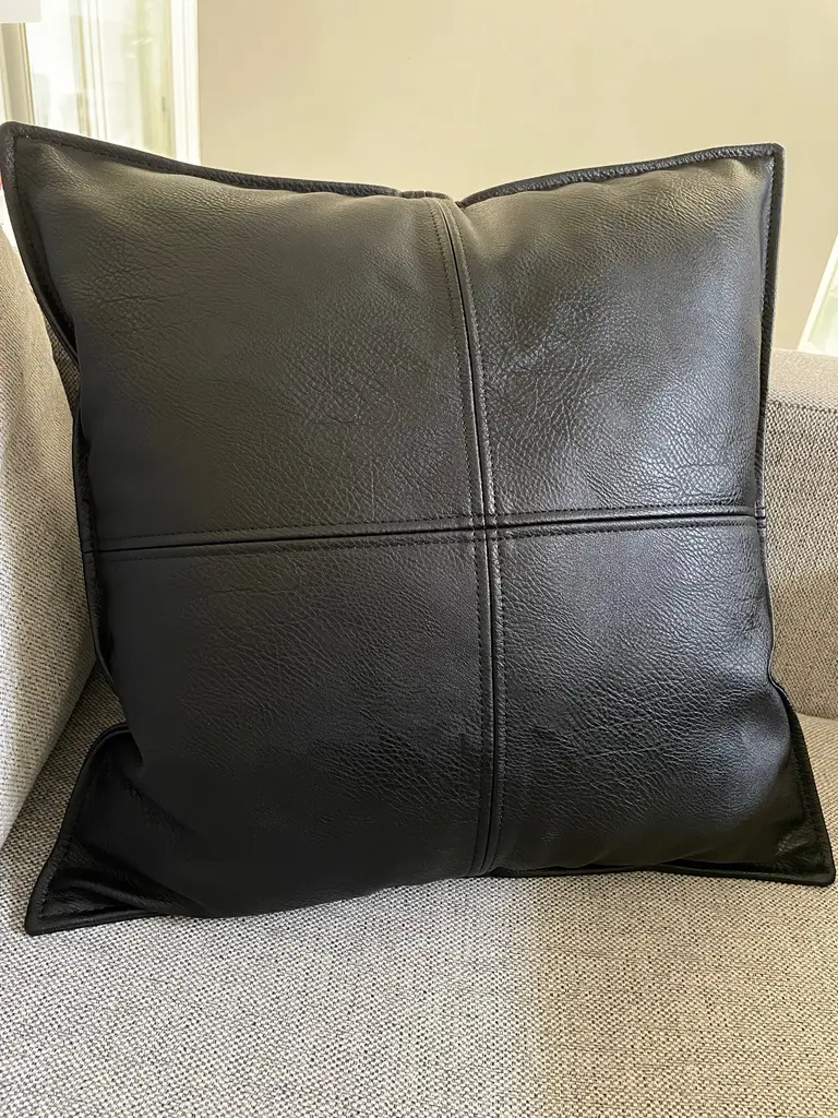 高級レザー クッション黒 クッションカバー(グラブ2 BK 45×45cm